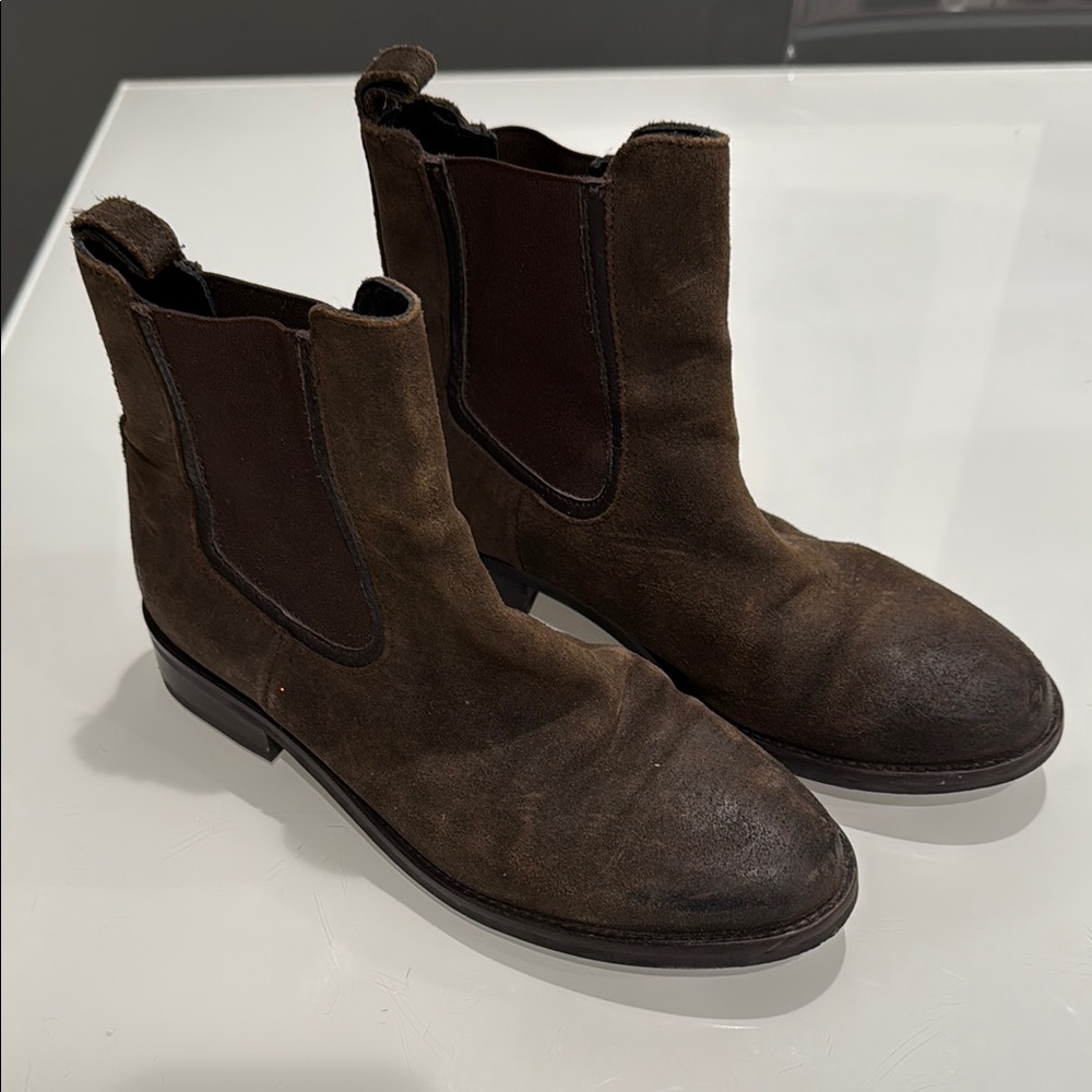 Thursday Duchess Dark Olive Suede Chelsea Ankle Boots size 7.5